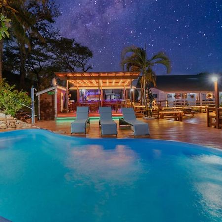 Hotel And Dive Center Roatan Yacht Club French Harbour Extérieur photo