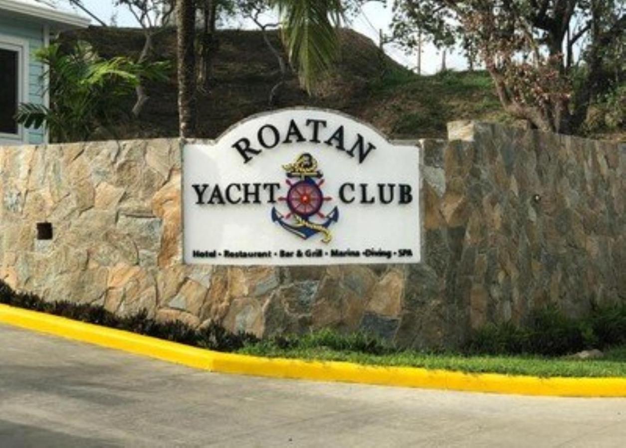 Hotel And Dive Center Roatan Yacht Club French Harbour Extérieur photo