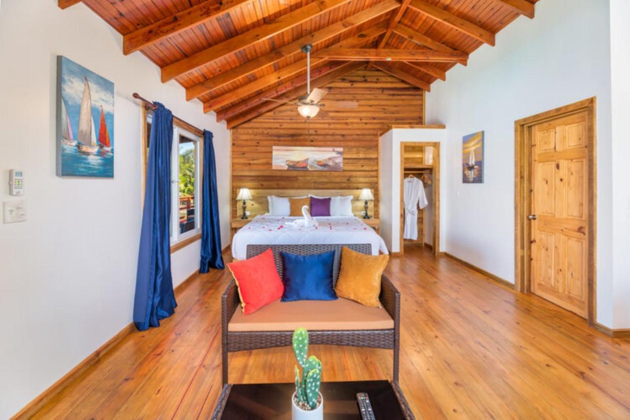 Hotel And Dive Center Roatan Yacht Club French Harbour Extérieur photo