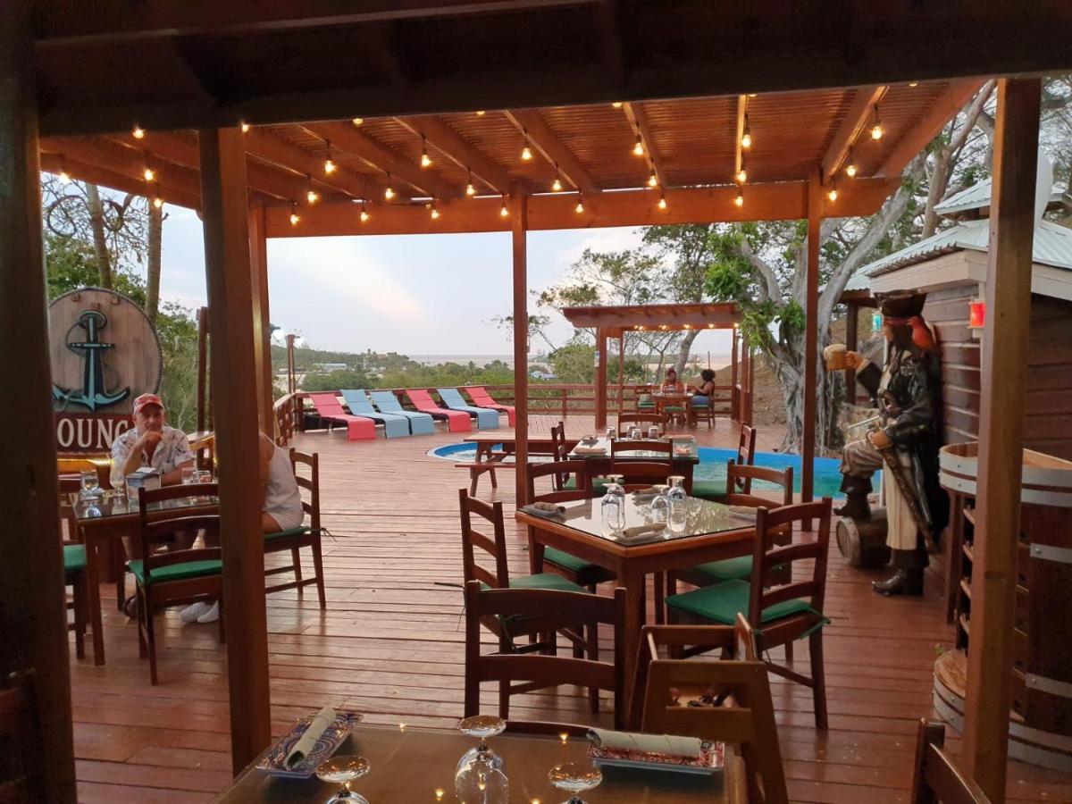 Hotel And Dive Center Roatan Yacht Club French Harbour Extérieur photo