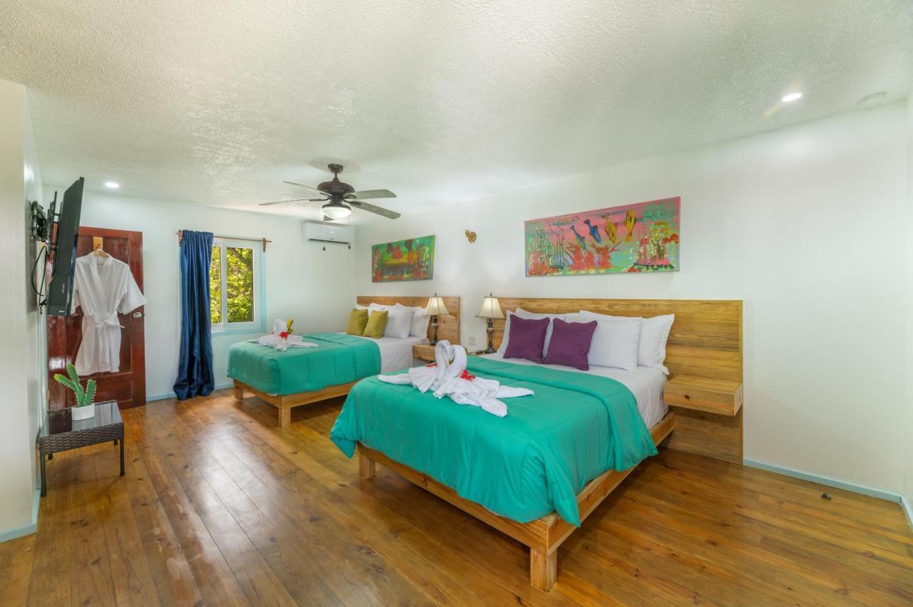 Hotel And Dive Center Roatan Yacht Club French Harbour Extérieur photo