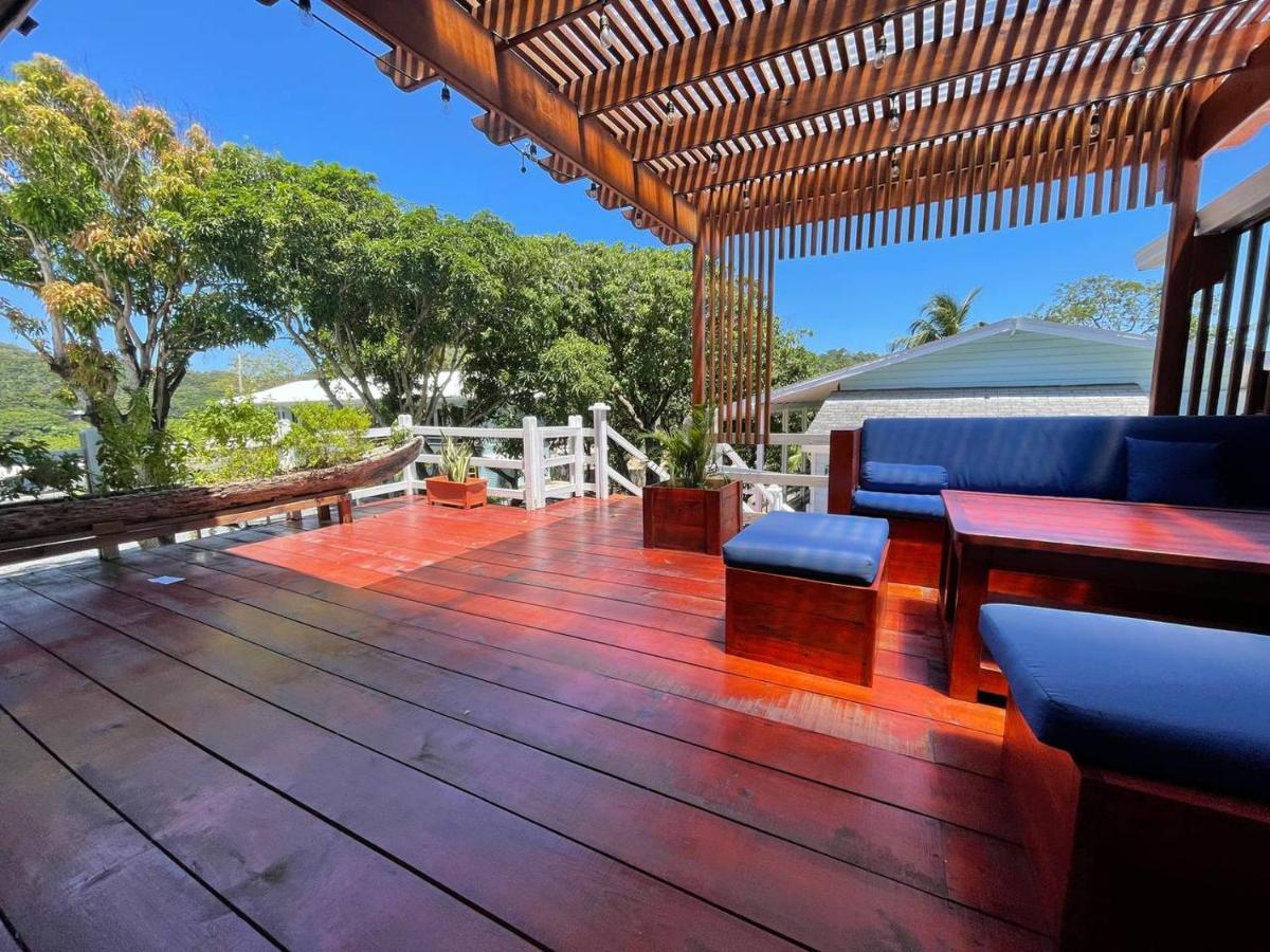 Hotel And Dive Center Roatan Yacht Club French Harbour Extérieur photo